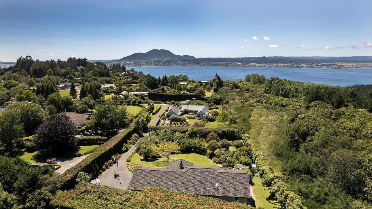 Chalet Eiger Villa Taupo Exterior photo